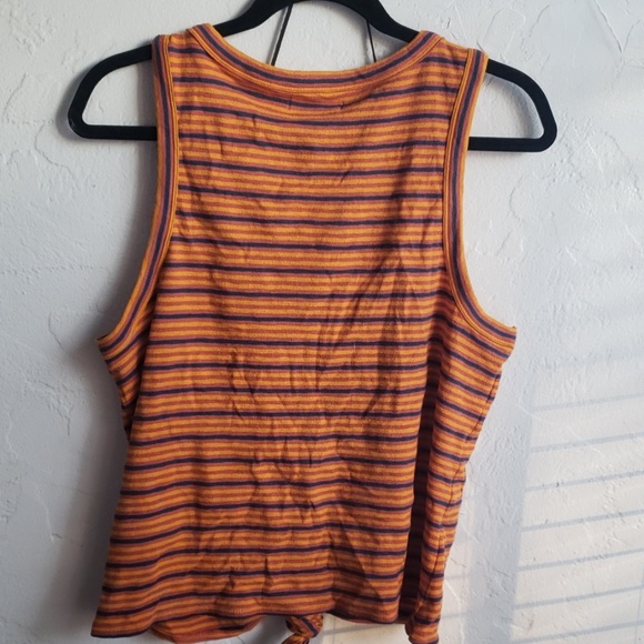 Madewell Knot-Front Striped Tank - Picture 4 of 4